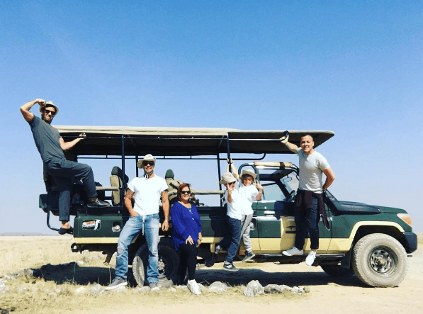 Jwan Yosef se lleva increíble con los peques de Ricky y hasta se han ido juntos de vacaciones.