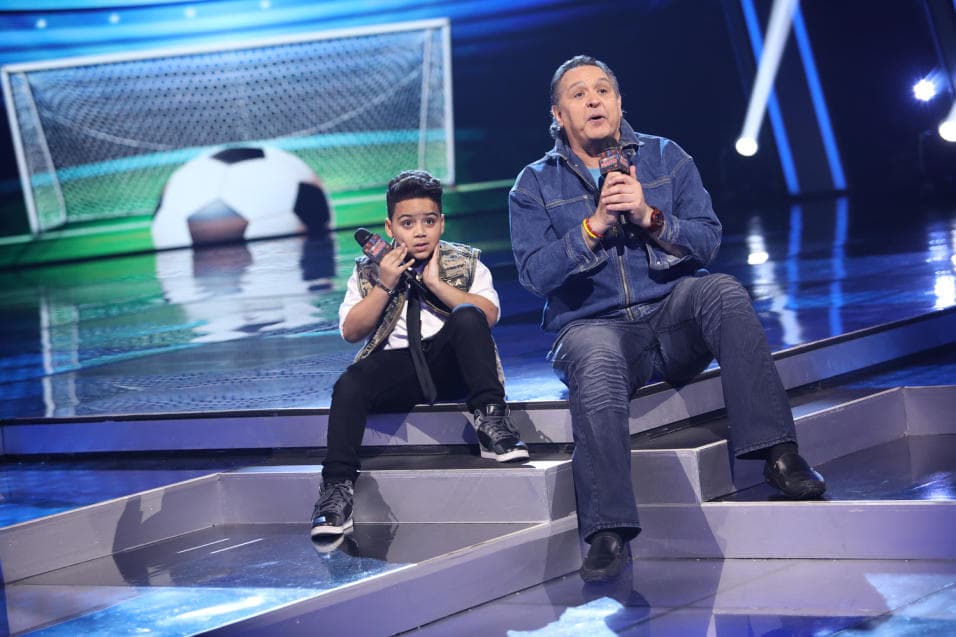 En su suguiente presentación,
<b> Almany</b> cambió de estrategia y mezcló la crónica deportiva con el rap.