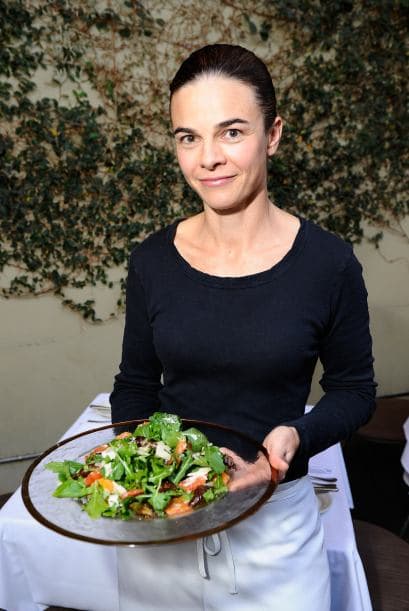 Según las recomendaciones alimentarias federales, los adultos más activos pueden consumir más cantidad de fruta, sin incorporar demasiadas calorías a la dieta.