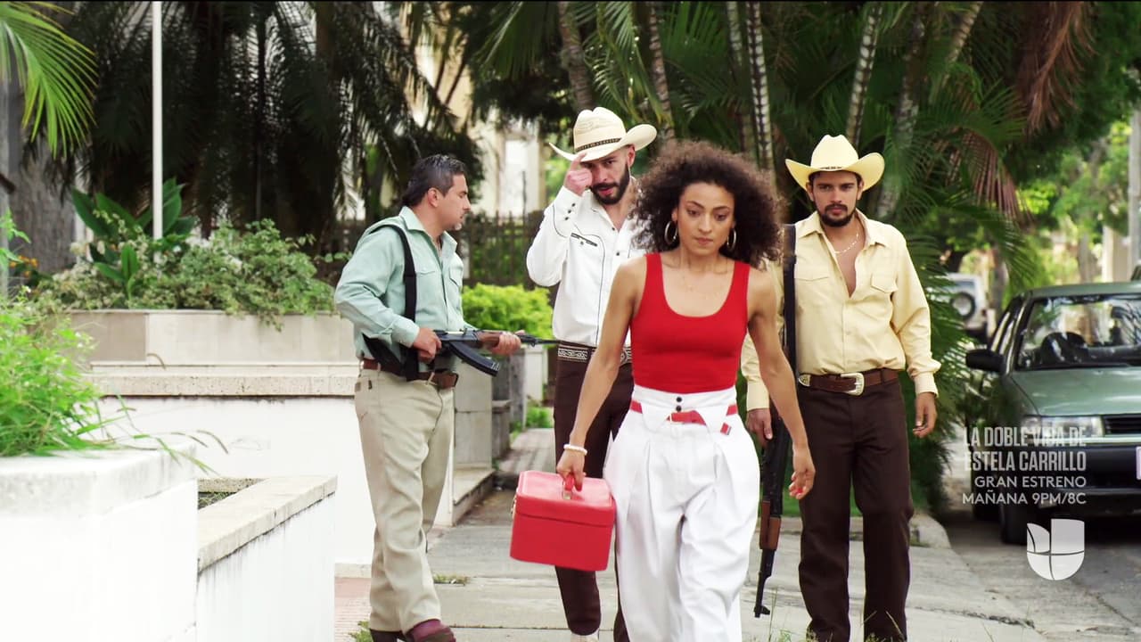 Al descubrir que el dinero que mantenía oculto en tambos enterrados se había podrido, decidió pedirle ayuda a su amante Chío y a 'El Güero' Palma.