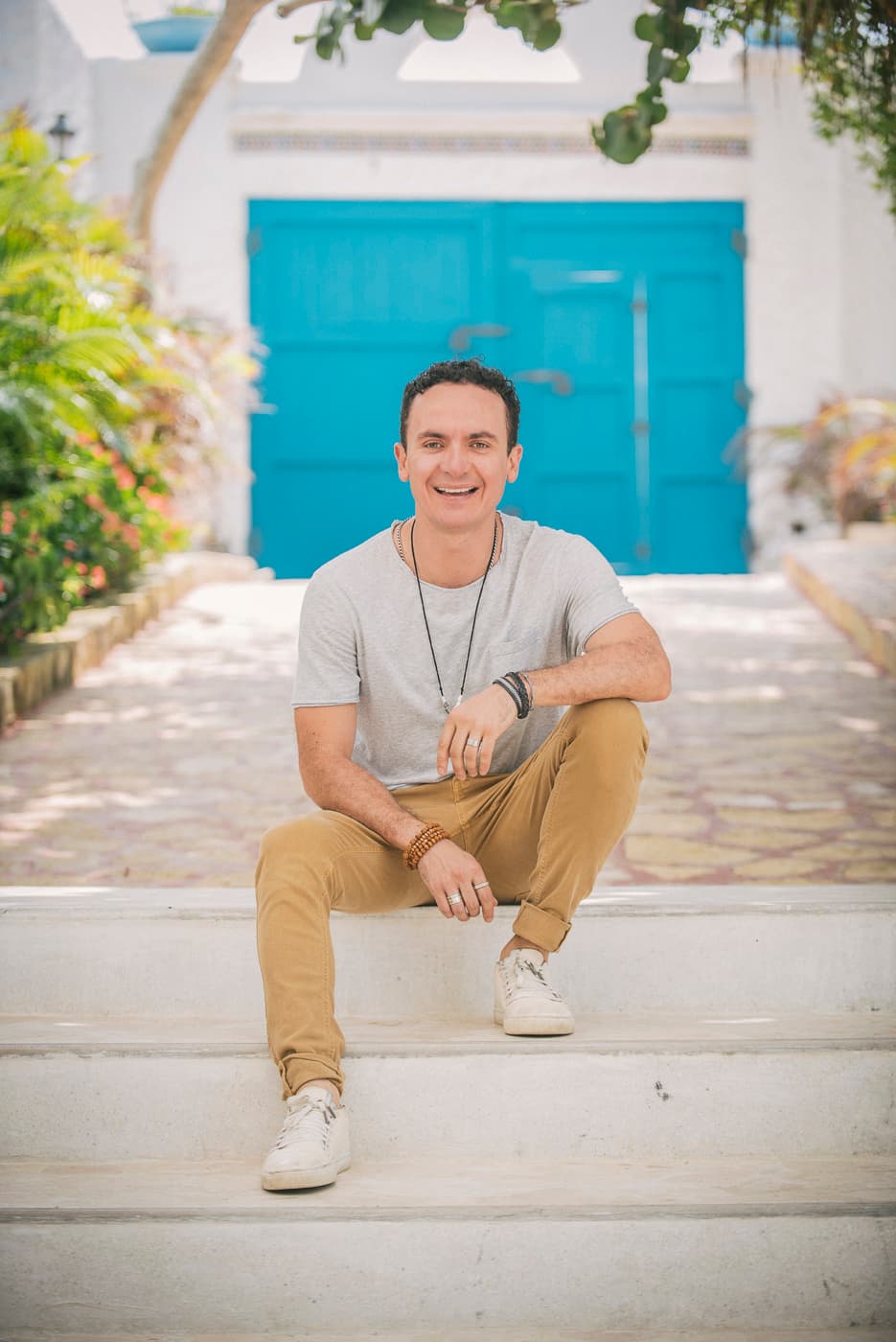 Fonseca se une al elenco musical de esta edición, en donde hará vibrar el escenario con su música.