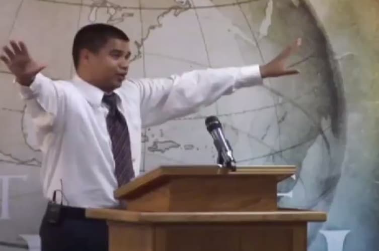 Indignación ante un pastor hispano que celebró la masacre en Orlando