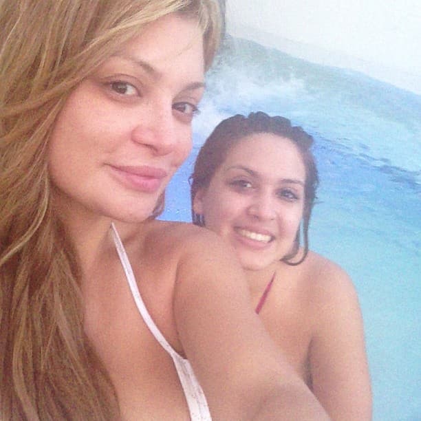 "Uno se siente culpable porque está trabaje y trabaje, pero desafortunadamente a veces pasan cosas con gente sin ética, con gente cochina", agregó en la plática con Don Francisco.
<br>