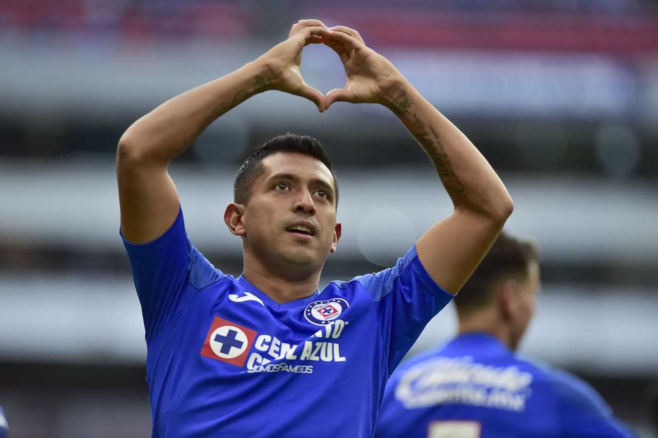 <b>Elías Hernández</b>
<br>Con 177 partidos y 40 goleS