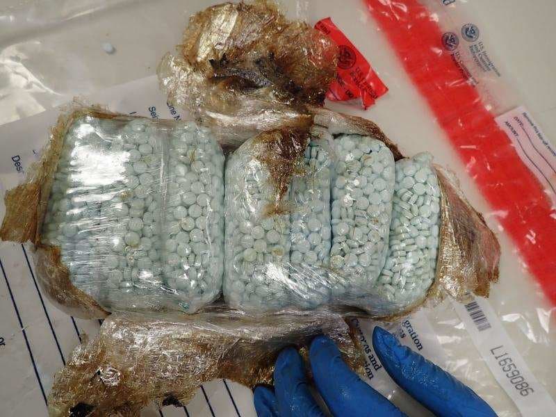 Ola de decomisos de droga en la frontera pone tras las rejas hasta a una abuelita de 81 años