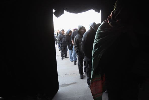 "Se necesita reforzar su entrenamiento laboral y hacer cumplir las preferencias para los veteranos, al aplicar a los trabajos", enfatizó Rojo.