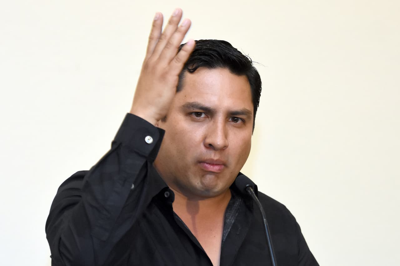 "Desgraciadamente el género de la banda, la música norteña, la música regional es tachada muchas veces o relacionada con cosas malas pero les puedo decir que no es un sinónimo de malo, es un trabajo muy honrado".