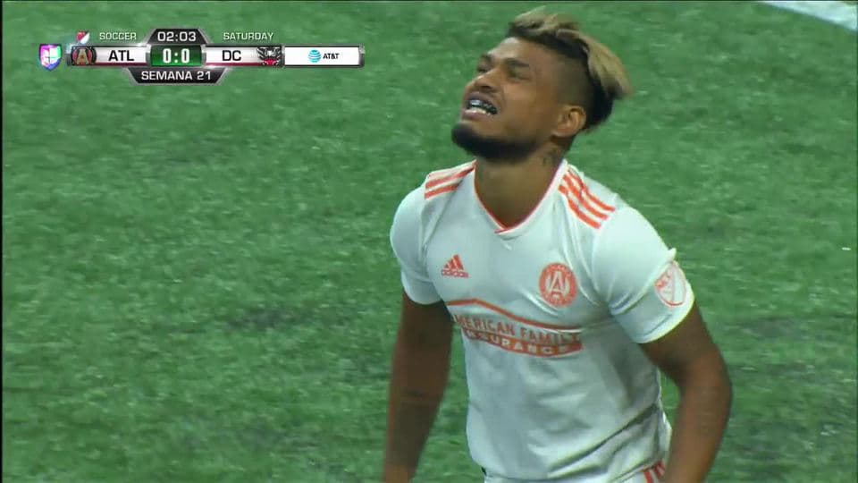 Tiro desviado de Josef Martínez