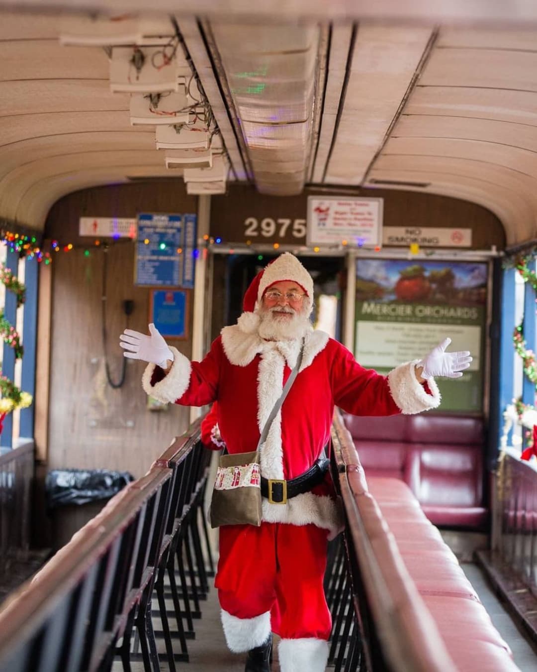 La experiencia en tren incluye la visita de Santa Claus.