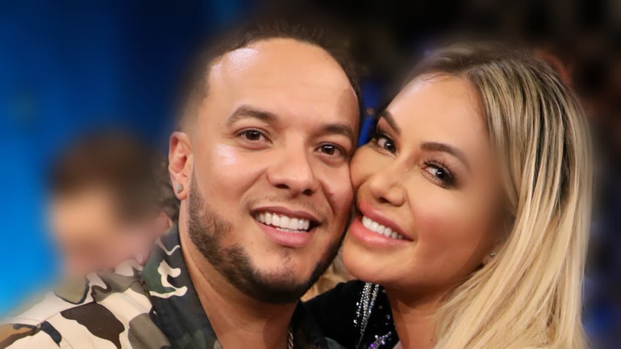 <b><u>La Chiquis Rivera</u></b>
<br>
<b><u>Reconciliaciones sentimentales</u></b>
<br>La Chiquis Rivera nacida bajo el signo de Cáncer un 26 de junio de 1985 con el Sendero de la Vida el número dos, y en el año del buey está iniciando una etapa muy intensa dentro en que puede ocurrir un cambio dramático en su vida sentimental y su relación con el ex vocalista de la Banda el Limón Lorenzo Méndez.