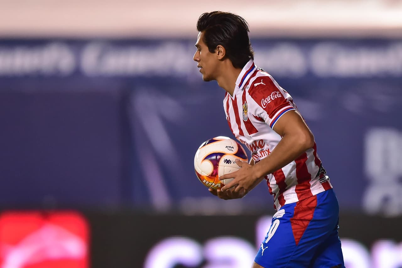 Con doblete de Nicolás Ibáñez y gol de Ramiro González los potosinos vencen 3-1 a las Chivas y se quedan con los tres puntos.