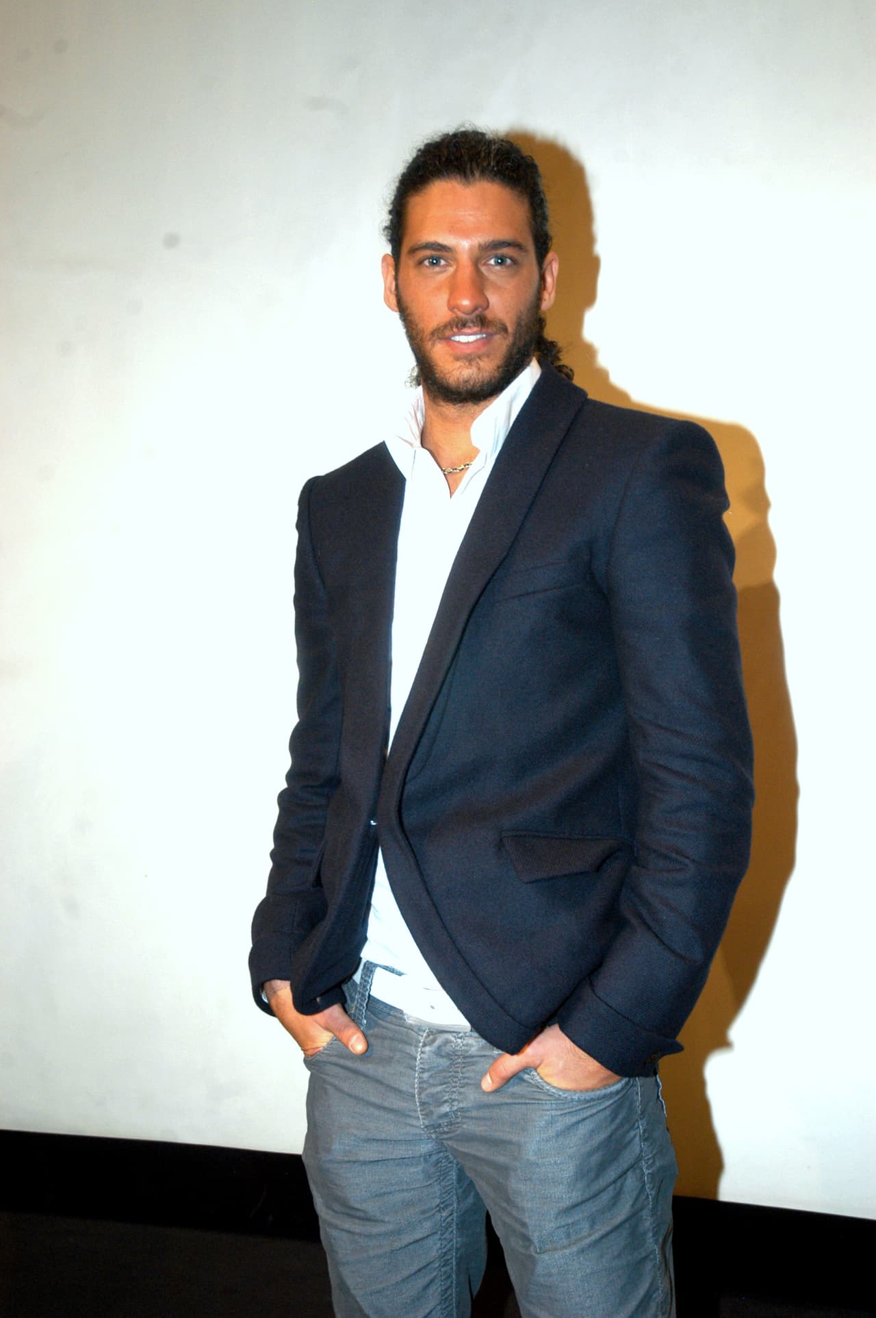 Erick Elías enseñaba arte en "En Nombre del Amor".