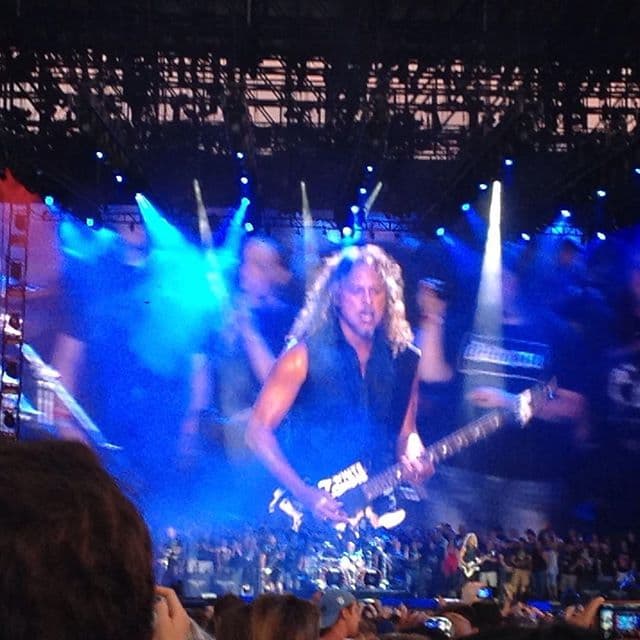 Los integrantes de Metallica: James Hetfield, Lars Ulrich, Robert Trujillo y Kirk Hammett, hicieron vibrar a las miles de personas que asistieron al segundo día del Lollapalooza 2015, ellos no dejaron de rocanrolear a tope. Temas como 'Nothing Else Matters' o 'Enter Sandman' fueron aclamadas por los seguidores quienes abarrotaron el Grant Park en Chicago.