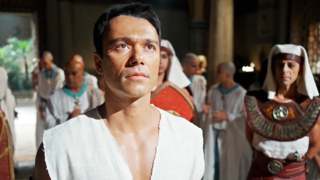 José le explicó que sus sueños predecían siete años de abundancia para Egipto, seguidos de otros siete años de sequía.