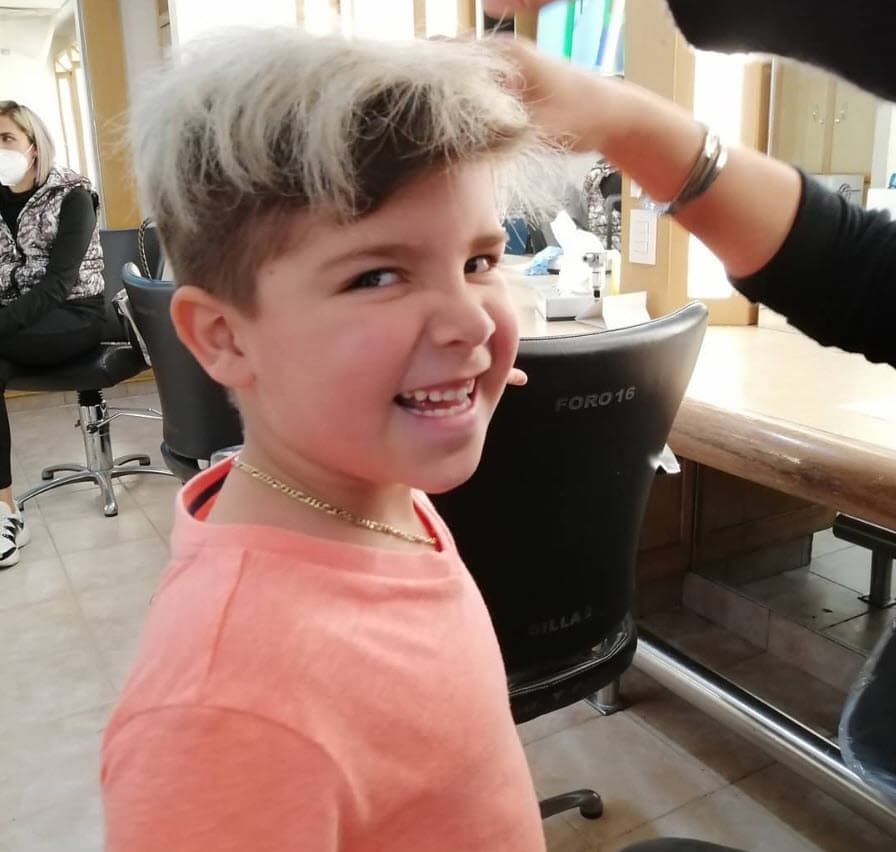 Sobre su personaje y la personalidad que él tiene en la vida real, dijo 
<b><a href="https://www.univision.com/shows/te-doy-la-vida/por-casualidad-pedro-encontro-a-nico-en-un-grave-estado-de-salud-video" target="_blank">"no parecerse tanto". </a></b>
<br>