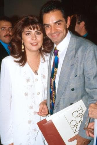 Es fruto de la relación amorosa que mantuvieron Victoria Ruffo y Eugenio Derbez en la década de los 90.
