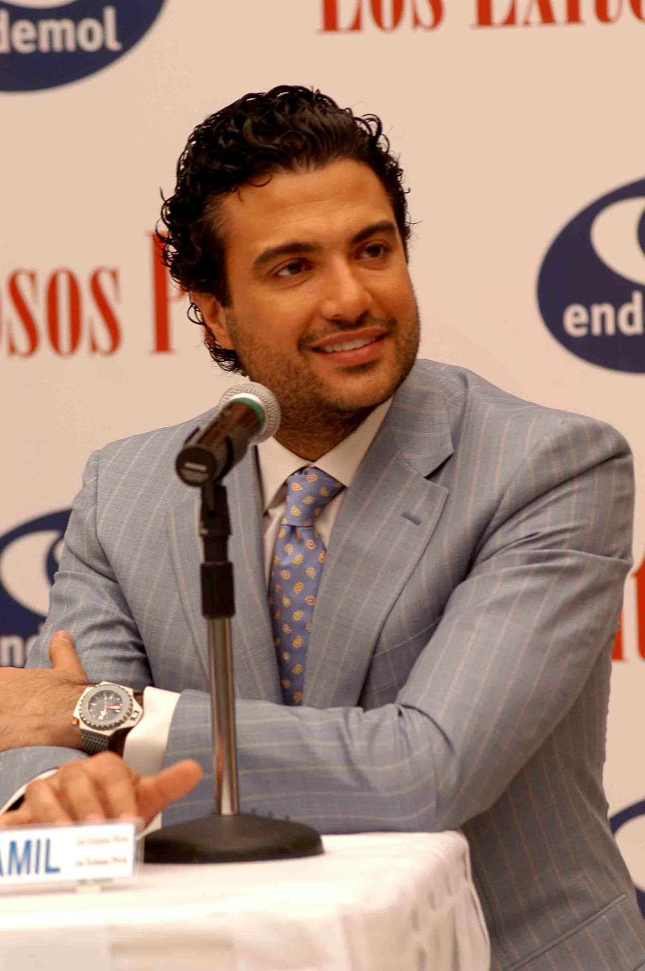 Uno de los dos papeles era homosexual y tuvo que besar a 
<b><a href="http://www.univision.com/temas/jose-ron">José Ron</a></b> dentro de una escena, cosa que puso a prueba su capacidad actoral.