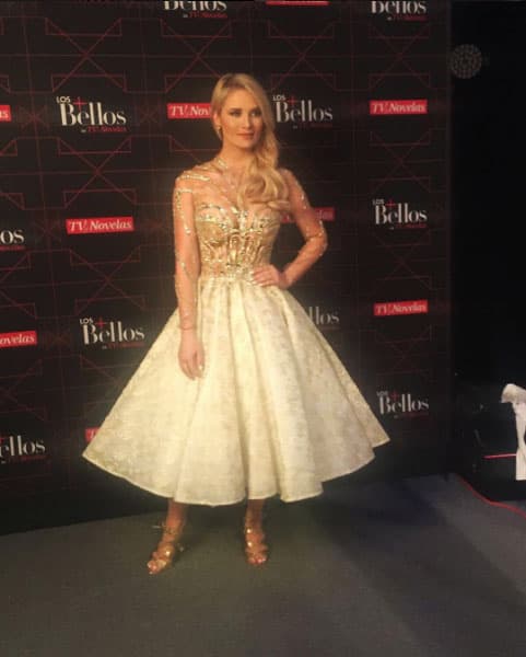 No importa si desfila por una pasarela o val al supermercado,
<b>Kimberly</b> siempre acapara la mirada de todos.