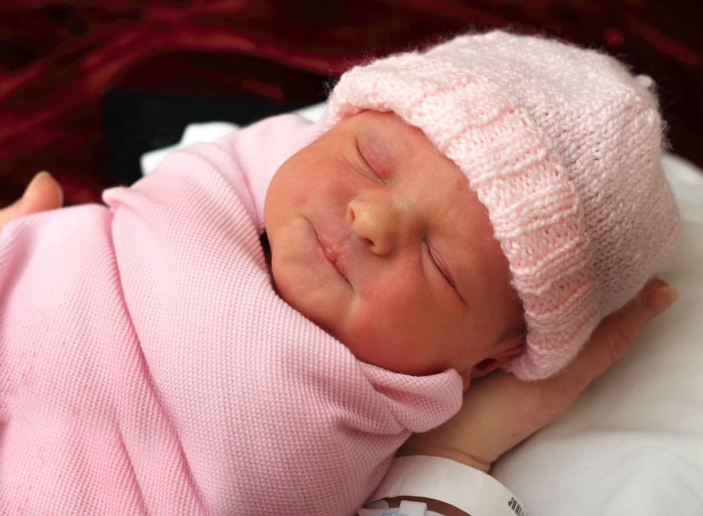 <b>¿Nuevos dependientes?</b>
<br>Es importante presentar una declaración en caso de que haya ganado nuevos dependientes desde la última vez que presentó su declaración. De esa manera, puede obtener el monto total del crédito tributario por hijos que le corresponde.
<br>Si tuviste un bebé en 2021, su recién nacido contará para el pago del crédito tributario por hijos de $3,600, si usted y ellos califican. Los niños adoptados también pueden calificar si son ciudadanos estadounidenses.
<br>