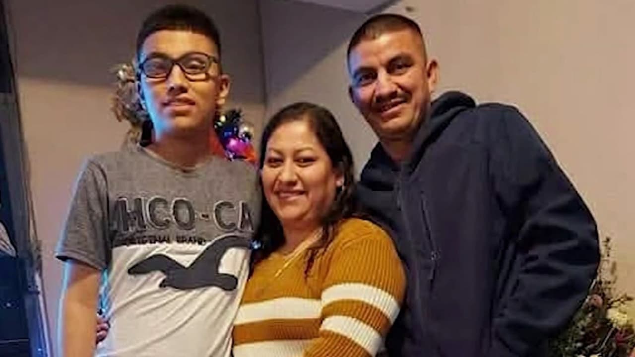 El milagro de la familia González: Padres logran deportación para reunirse con su hijo con cáncer terminal