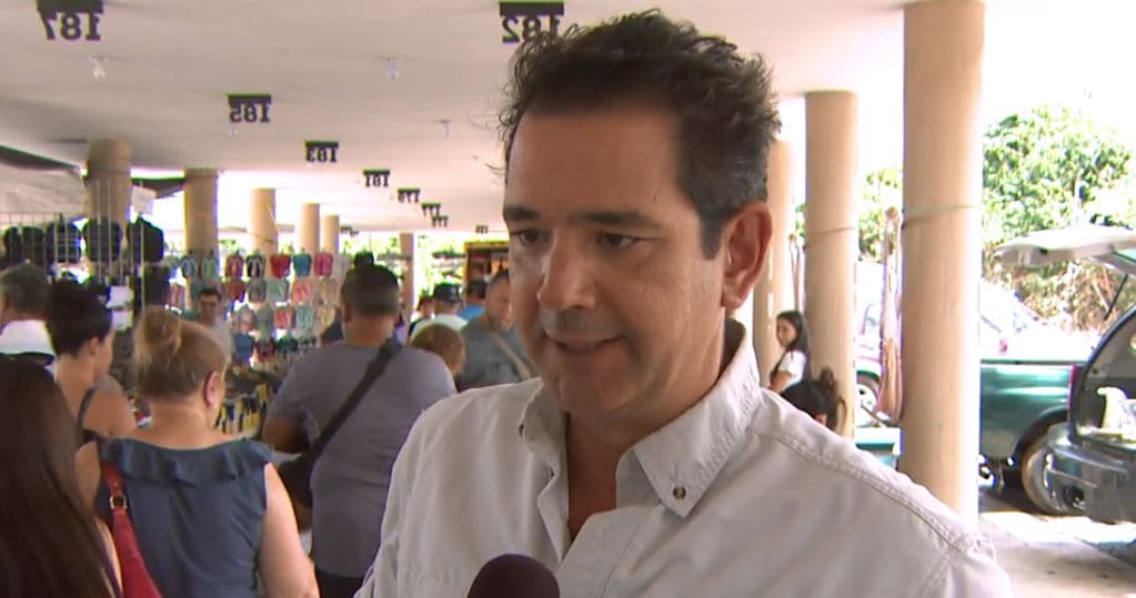 Roberto Prats retira su candidatura a la gobernación