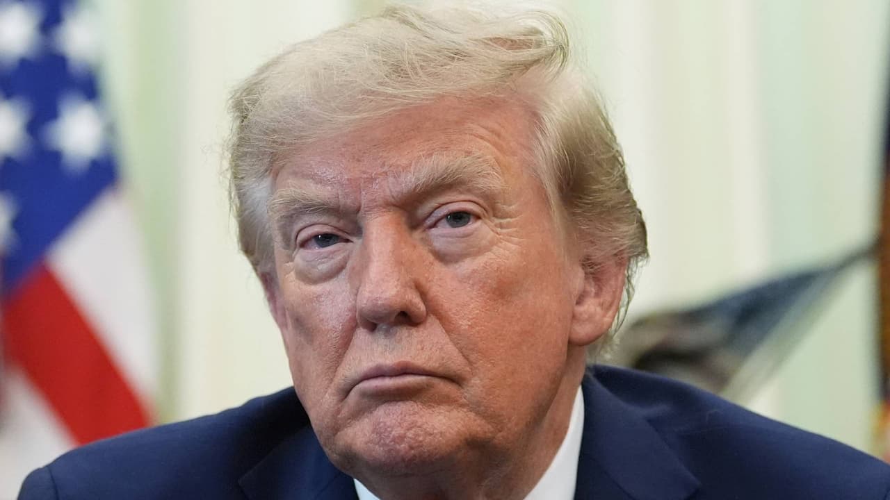 Trump firma órdenes ejecutivas para limitar ciudadanía por nacimiento tras fallo de la Corte Suprema