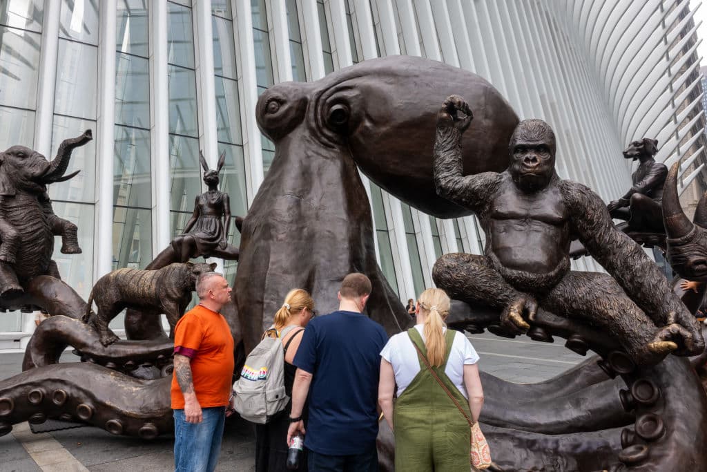 Lo único que piden las autoridades a las personas es que 
<b>no suban a la cabeza del pulpo</b>, para evitar un accidente.