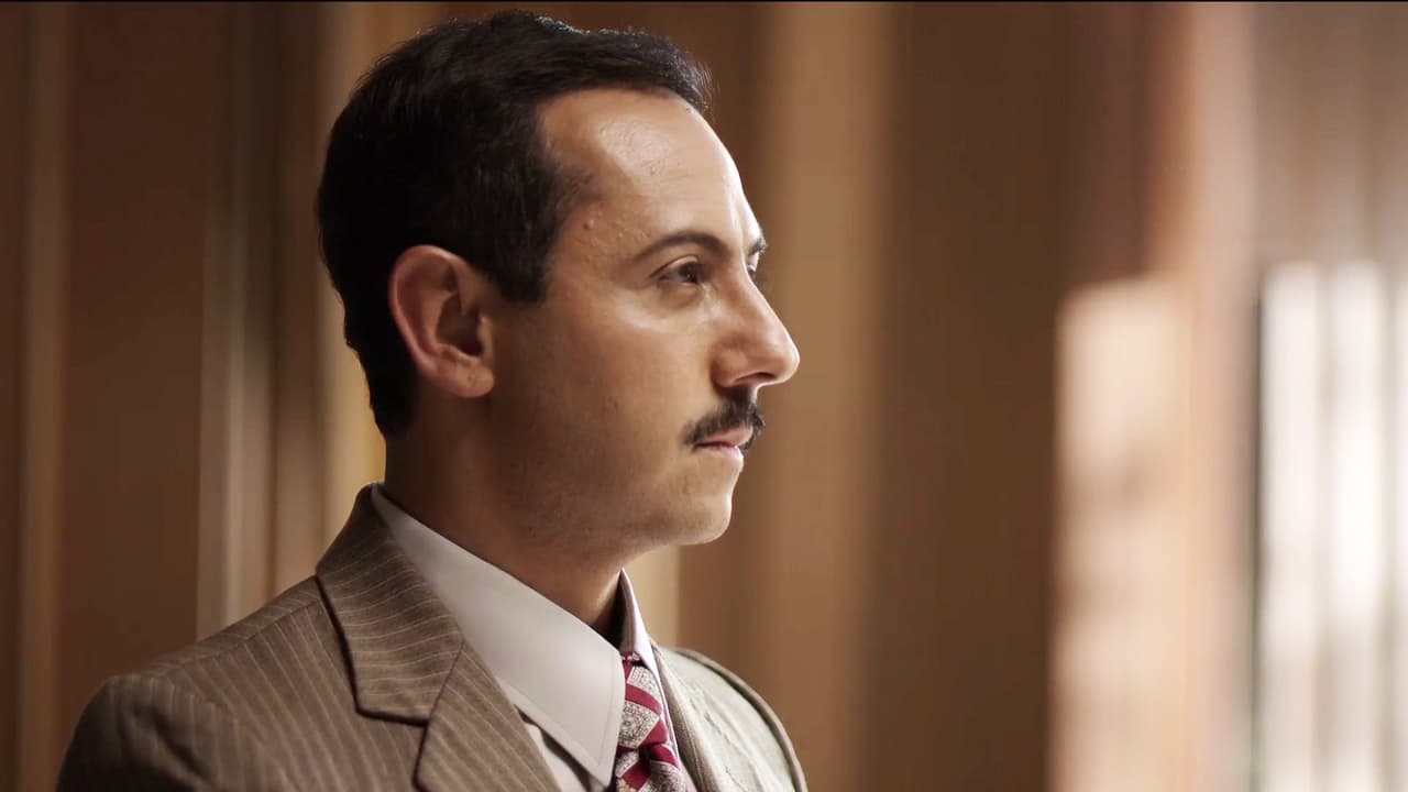 While they pursued ‘
<b><a href="http://www.univision.com/series/el-chapo/marco-de-la-o-is-joaquin-el-chapo-guzman-in-el-chapo" target="_blank">El Chapo</a></b>’, ‘
<b>Don Sol</b>’ got ready for the master stroke that would take him to the top.