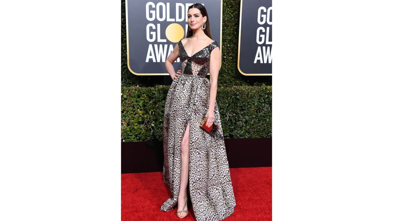 Para este eventó utilizó un vestido de Elie Saab.