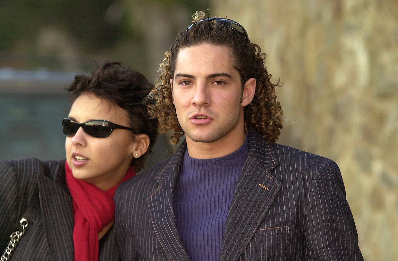 Desde el inicio de su carrera musical, cuando participó en el programa de televisión 'Operación Triunfo', David Bisbal no solo ha conquistado el corazón de su público, sino el de varias mujeres que han ido conformando su historial amoroso.