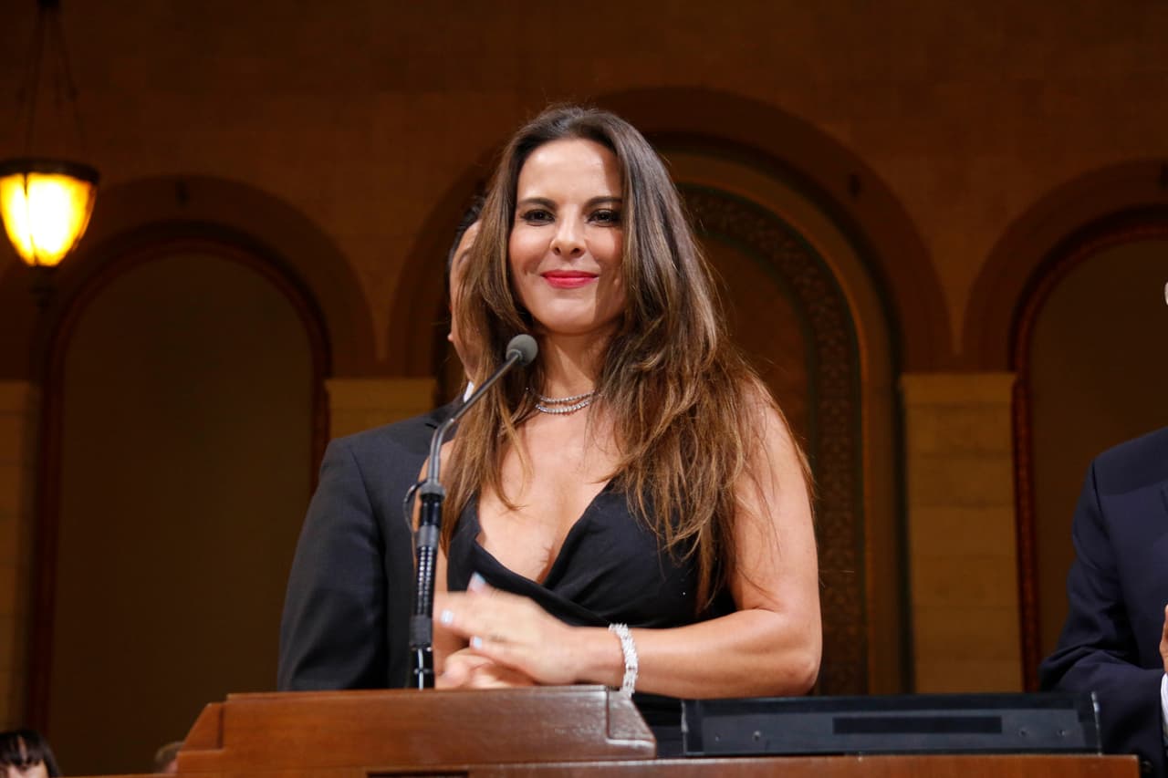 Ordenan a la PGR suspender filtraciones sobre Kate del Castillo