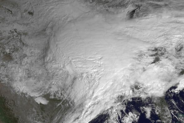 Pero no solo es en Estados Unidos: Buena parte de México ha sido sorprendida por nevadas y una ola de intenso frío. Algunos de los estados más afectados son Durango, Chihuahua y Nuevo León, todos ellos en el norte del país.