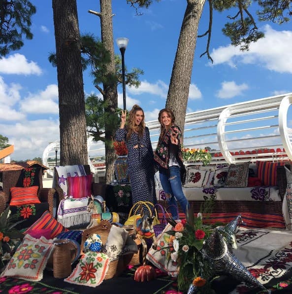 Hermosa artesanía y ropa Mazahua en el Municipio Villa Victoria.