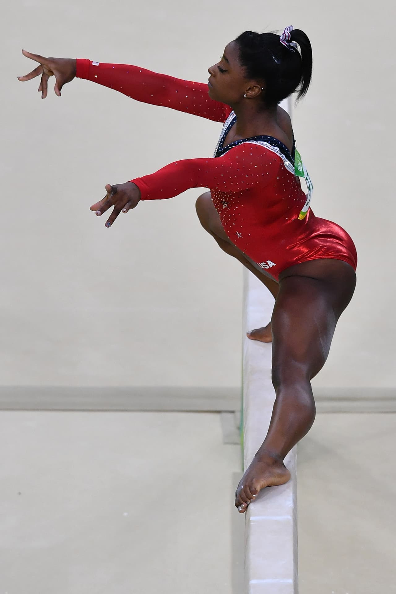 Simone Biles de EEUU era la favorita para llevarse la presea dorada en la viga de equilibrio.