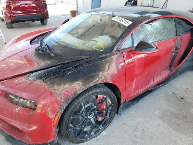 En imágenes: A la venta el Bugatti Chiron quemado de El Alfa