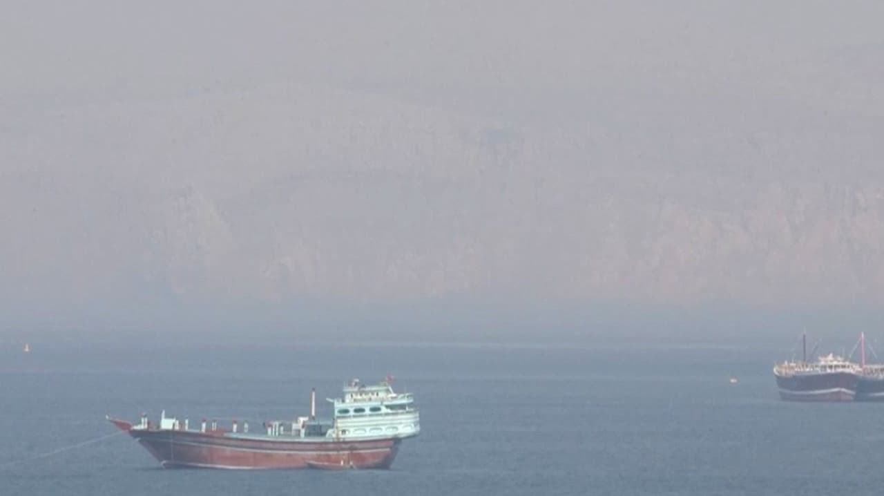Irán prohíbe el paso a afiliados de EEUU e Israel por el Estrecho de Ormuz pese a la tregua