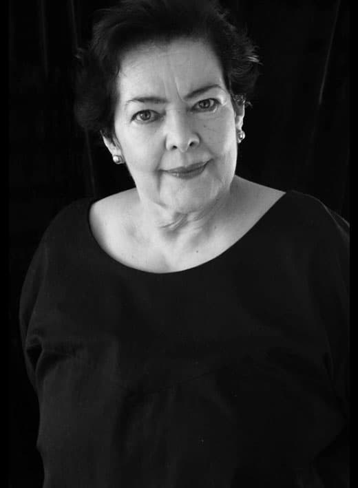 Delia Casanova tiene más de 40 años de trayectoria artística, desde su debut en la época de los 70 ha cautivado con su bello rostro y talento.