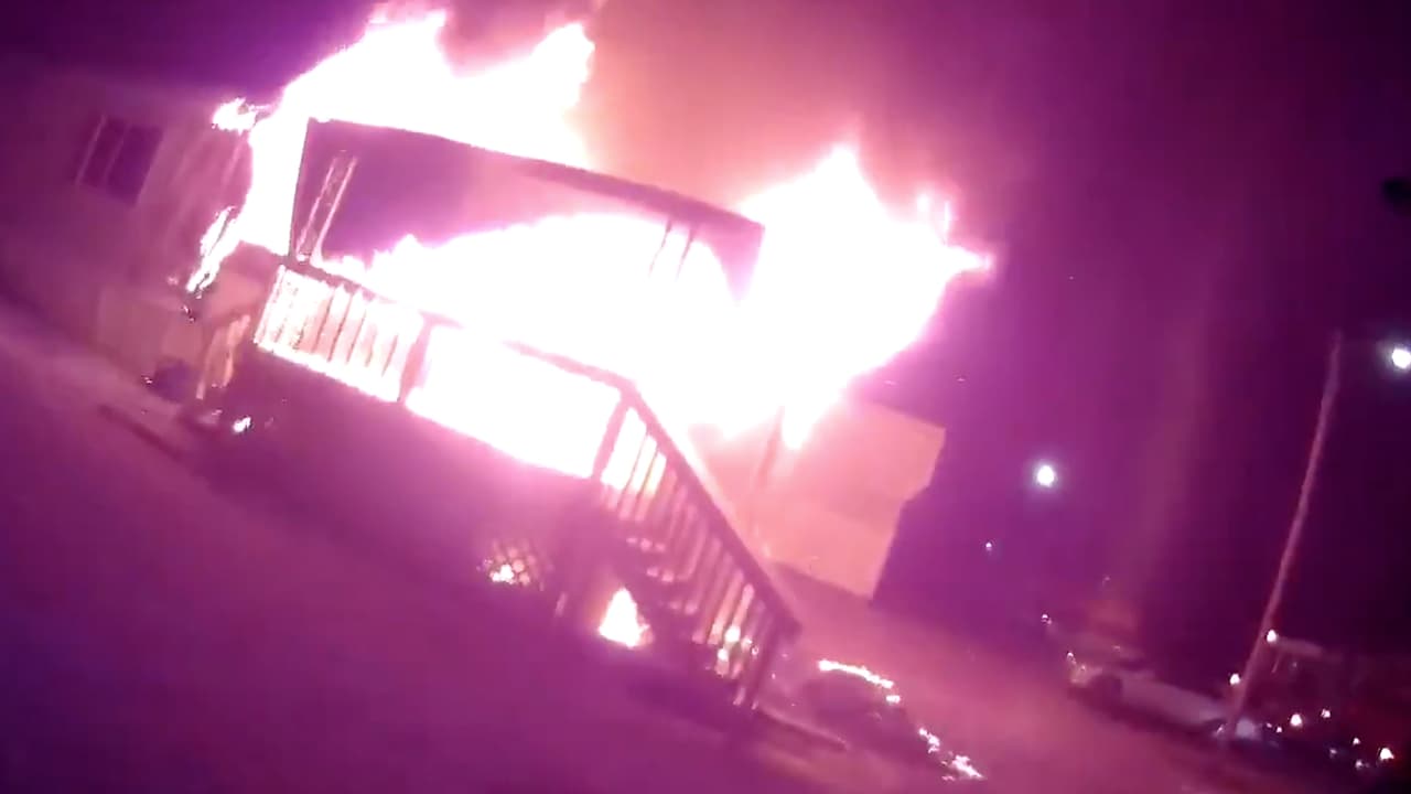 Incendio deja sin hogar a 12 personas en Winston-Salem y las imágenes son impactantes