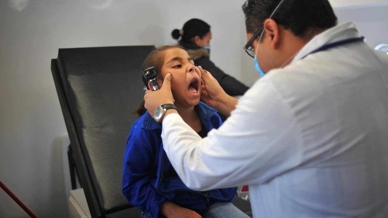 Advierten sobre el aumento de casos del virus respiratorio sincicial en niños y sus consecuencias