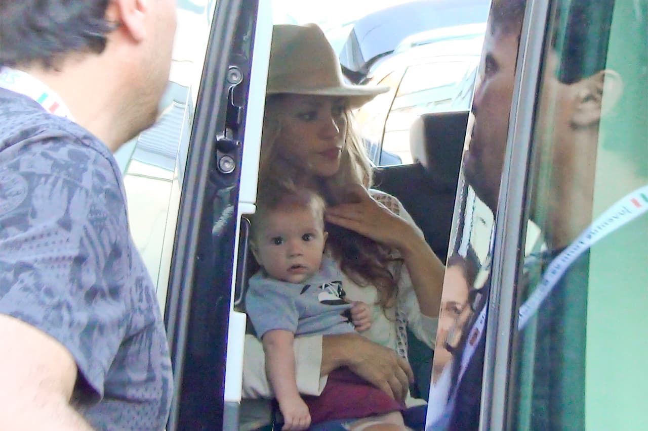 Y seguramente Gerard jugó más inspirado que nunca por la presencia de su pequeñín en el estadio.