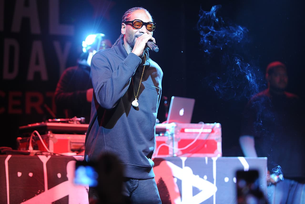 NEW YORK, NY - MAY 03: Musician Snoop Dogg performs at the 2nd Annual National Concert Day Show at Irving Plaza on May 3, 2016 in New York City. (Photo by Brad Barket/Getty Images)