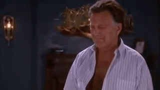 El temible villano Ariel (Roberto Vander) llega al extremo del machismo cuando viola a su esposa, Bianca, por negarse a intimar con él.