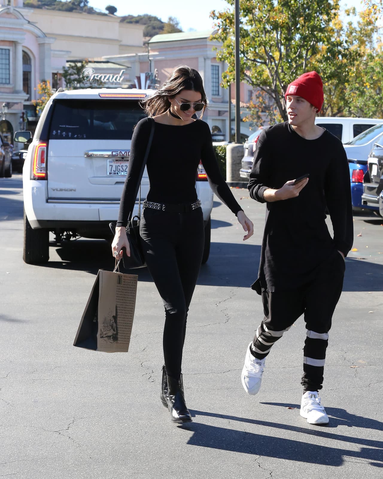 La modelo apresuró su paso.