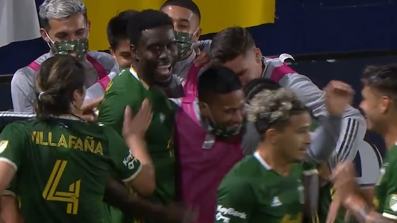 ¡No hay defensa! Destin puso la ‘manita’ para el Timbers