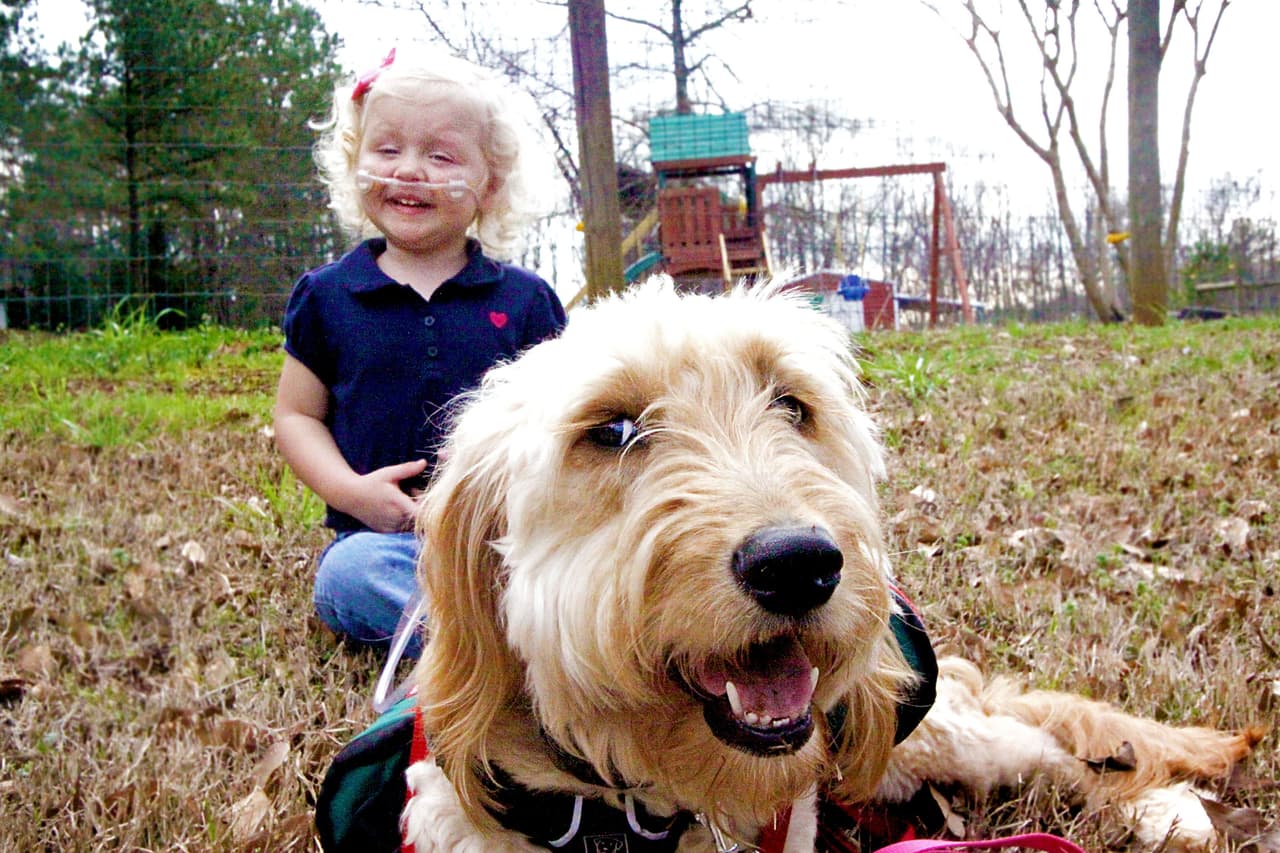 El guardian de la salud de Alida Knobloch tiene tres años de entrenamiento.