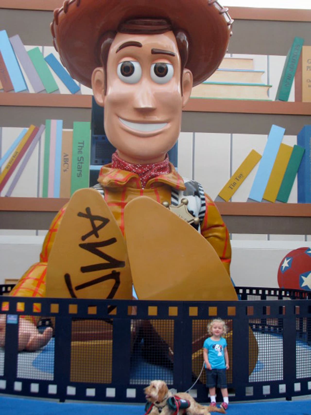 La pequeña de actualmente cinco años vive gracias al tanque de oxígeno que carga.