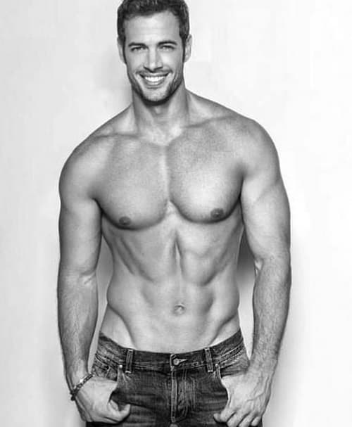 William está nominado a Premios Juventud, y como agradecimiento a sus fanáticas no puede dejar de regalar estas lindas postales en sus redes sociales.