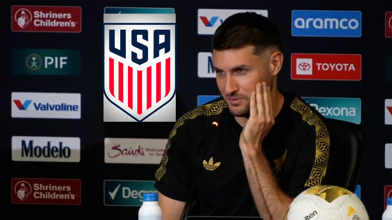 Santi revela en plena conferencia de quién "se va a burlar" si el Tri gana la Final