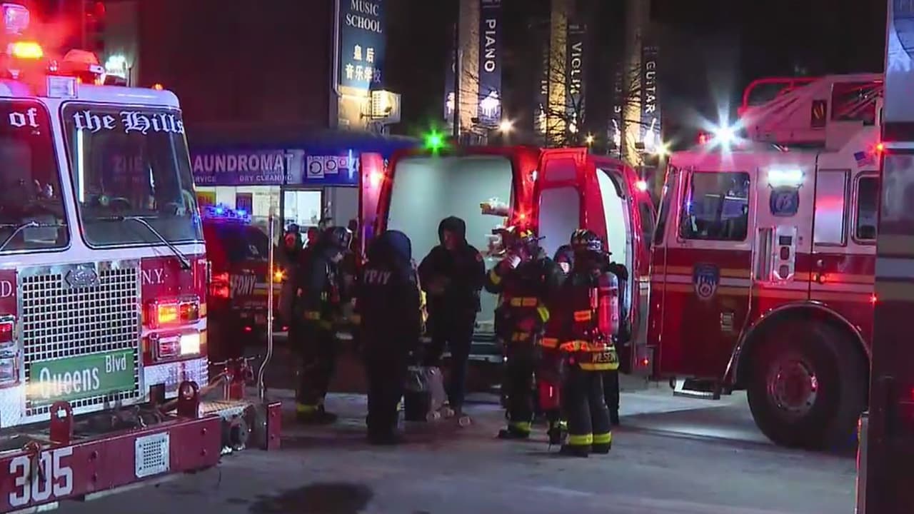 Incendio en Elmhurst deja una mujer sin vida, un herido crítico y varios heridos