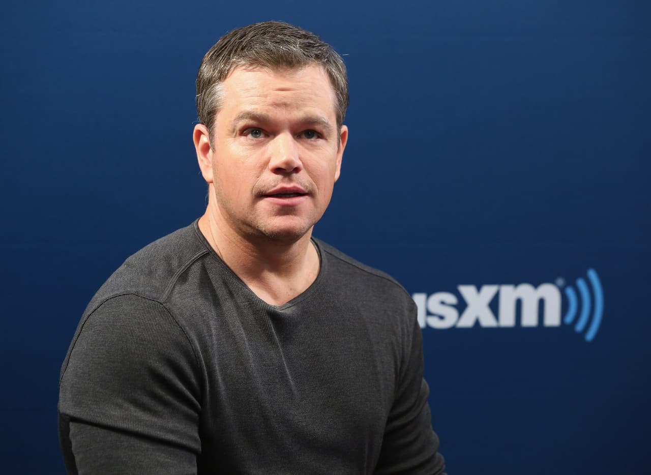 Le llueven críticas de famosas a Matt Damon por opinar sobre escándalo sexual